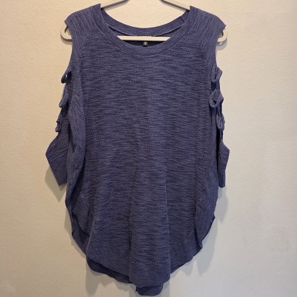 Express Women's Blue Cold Shoulder Cutout Pullover 3/4 Sleeve Tunic Top Sz M - Picture 2 of 8